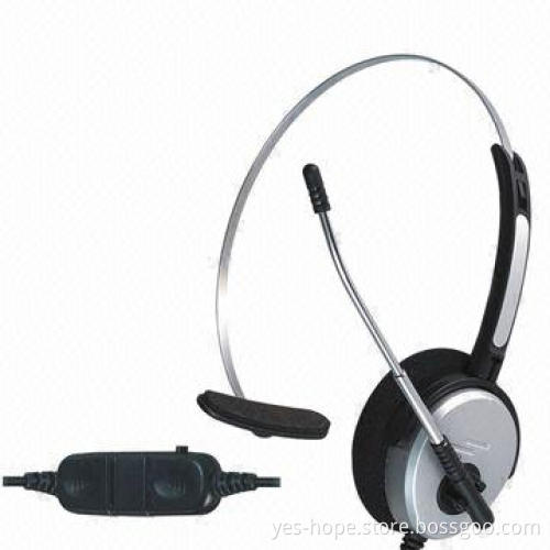 Unilateral call center headset with rotated mic